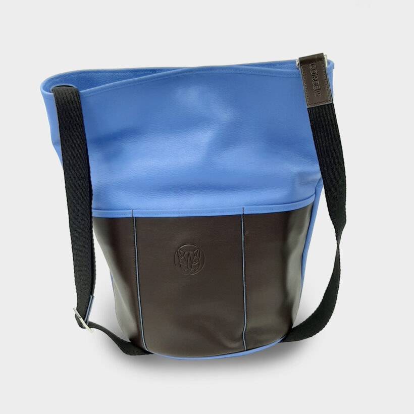 Bolso de piel azul ONA